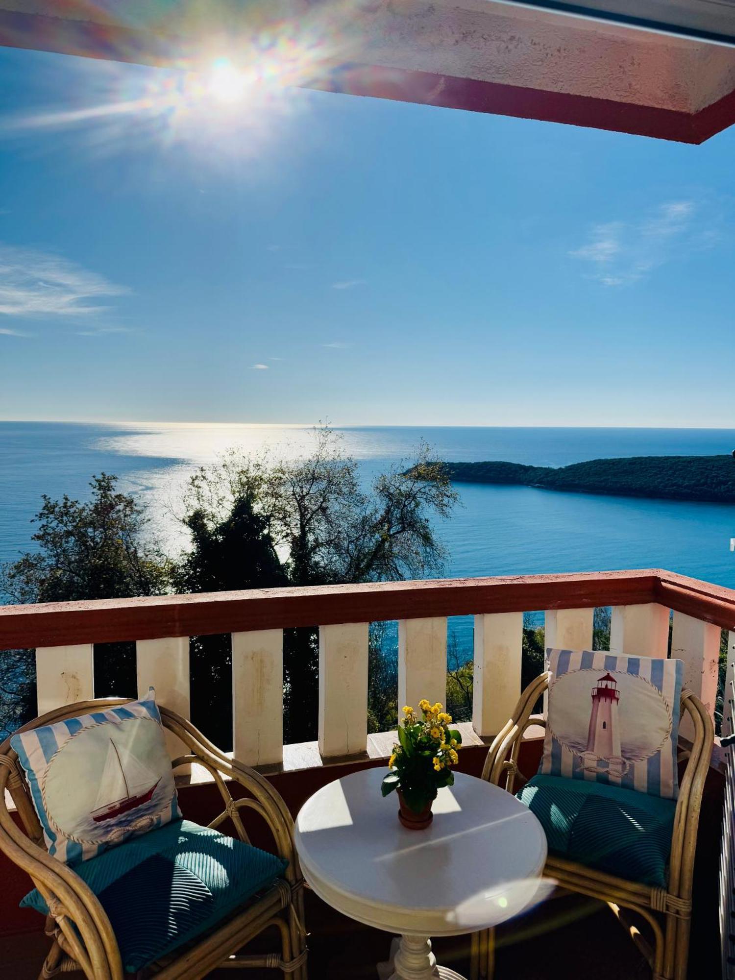 Budva Felix Suites エクステリア 写真