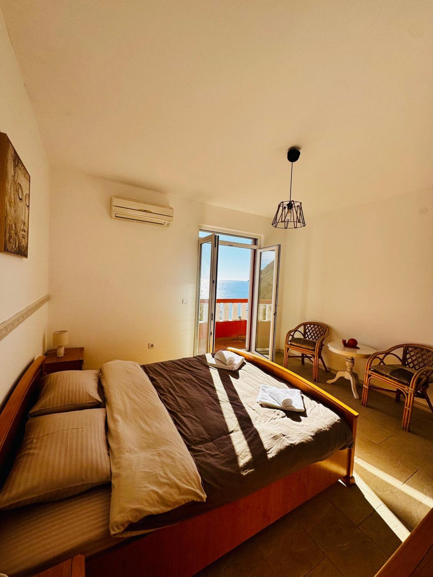 Budva Felix Suites エクステリア 写真