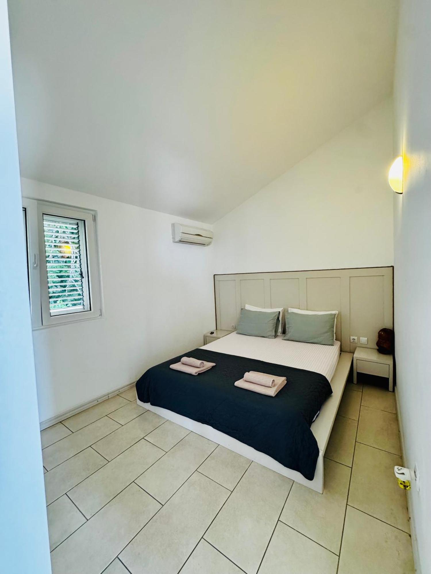 Budva Felix Suites エクステリア 写真