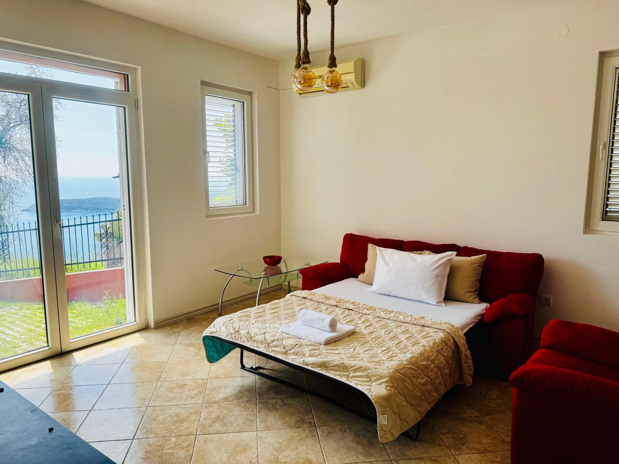 Budva Felix Suites エクステリア 写真